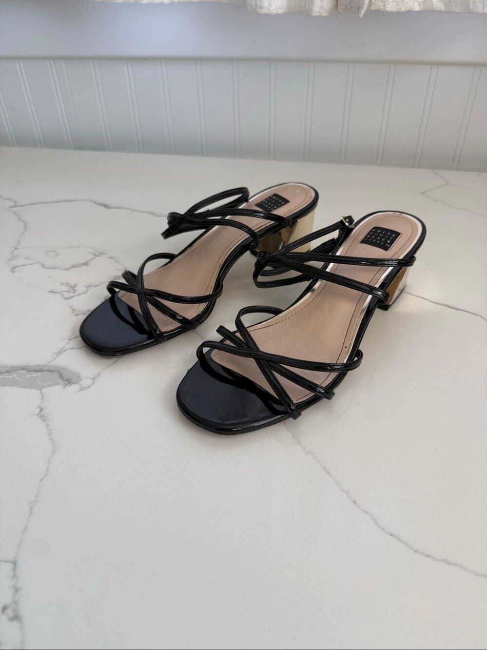 White House Black Market Millie Black Patent Strappy Good Block sandal 7.5